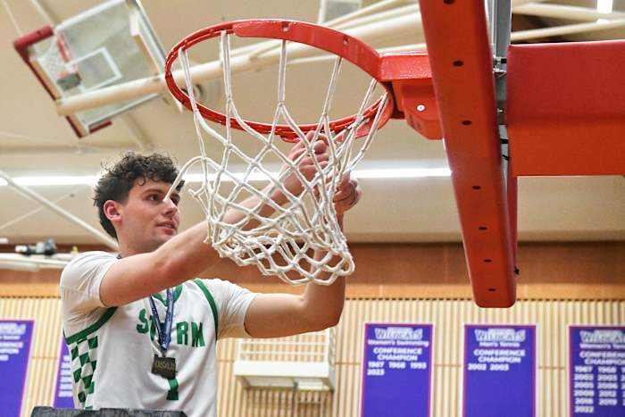 a Summit Wilsonville 5A Oregon boys basketball final 2024 Leon Neuschwander 86